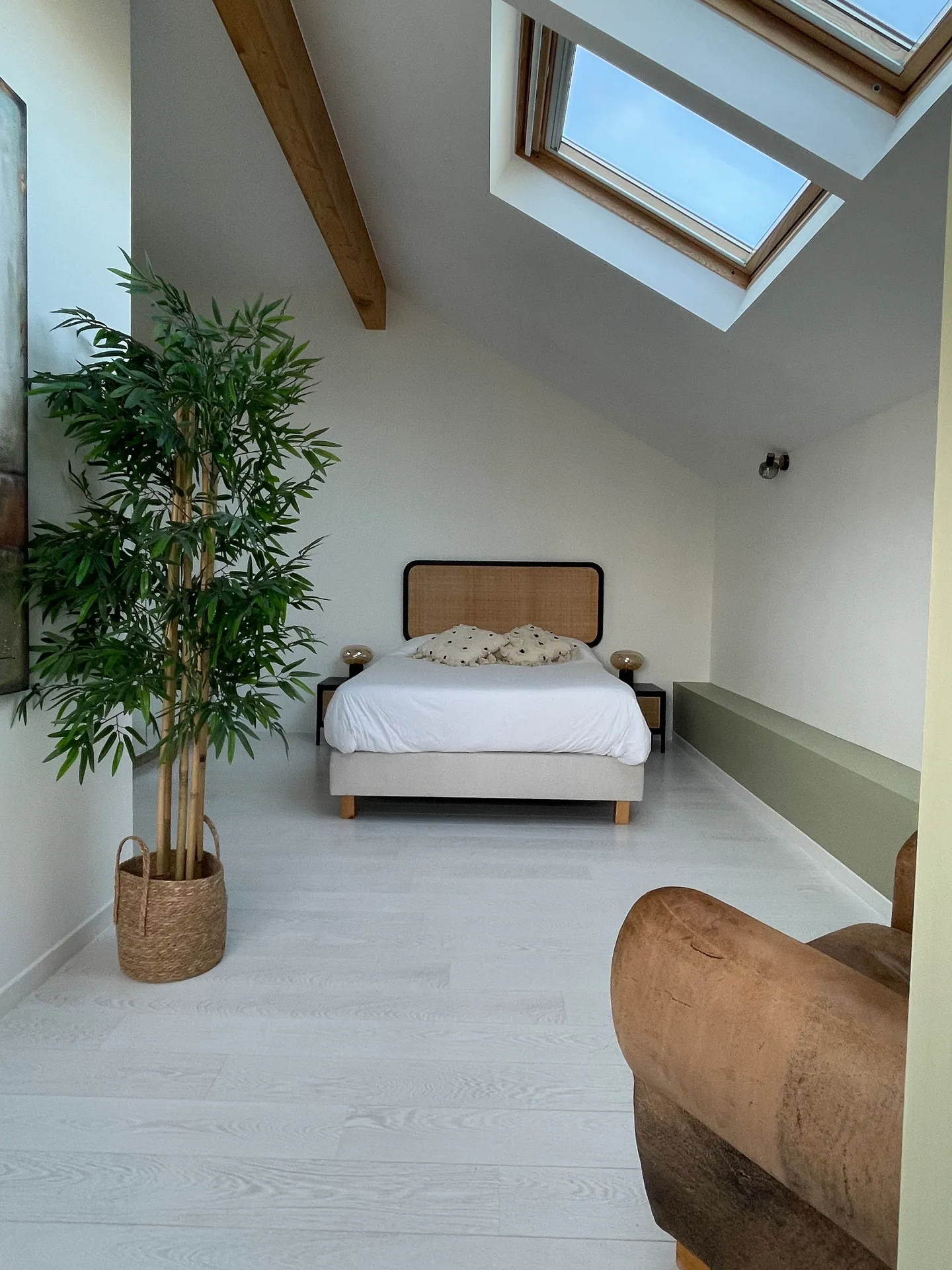 Room 4 — overview under the roof, with skylight